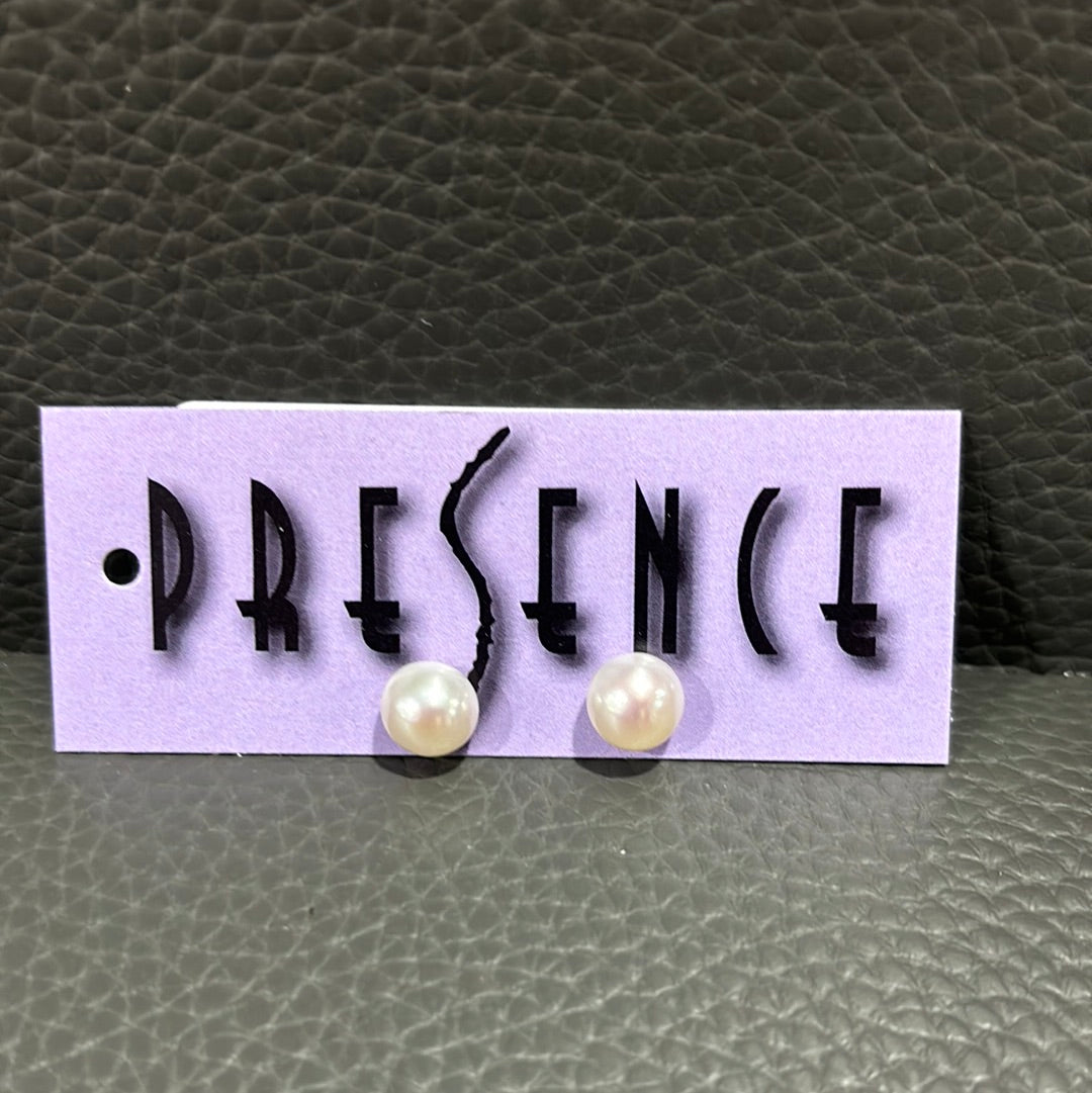 FRESHWATER PEARL STERLING SILVER EARRINGS