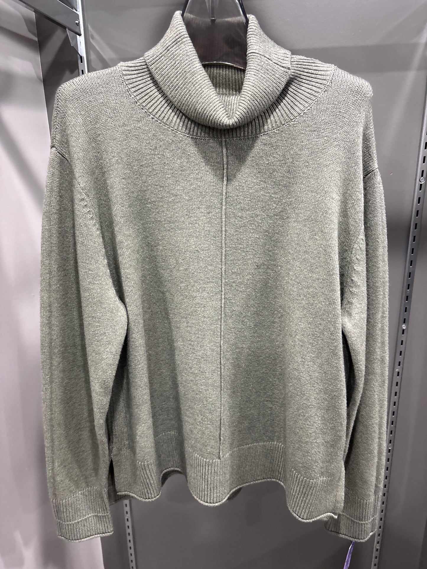 TURTLENECK SWEATER