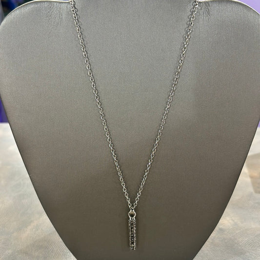 BAR CRYSTAL NECKLACE