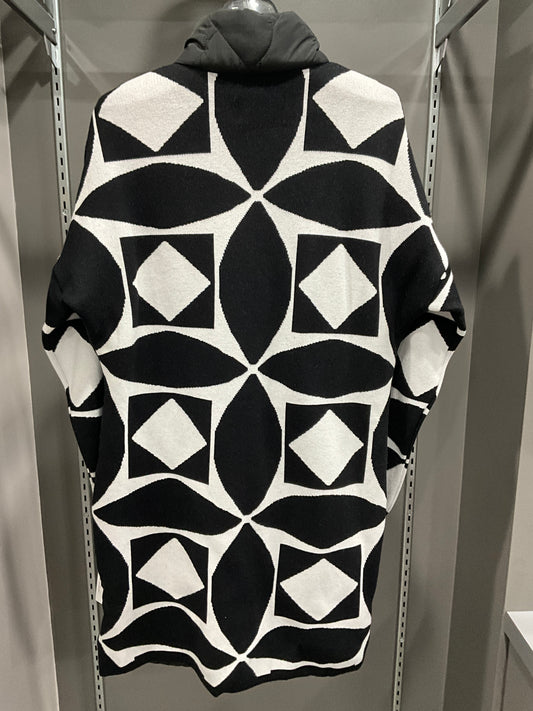 GEOMETRIC KNIT PUFFER COAT