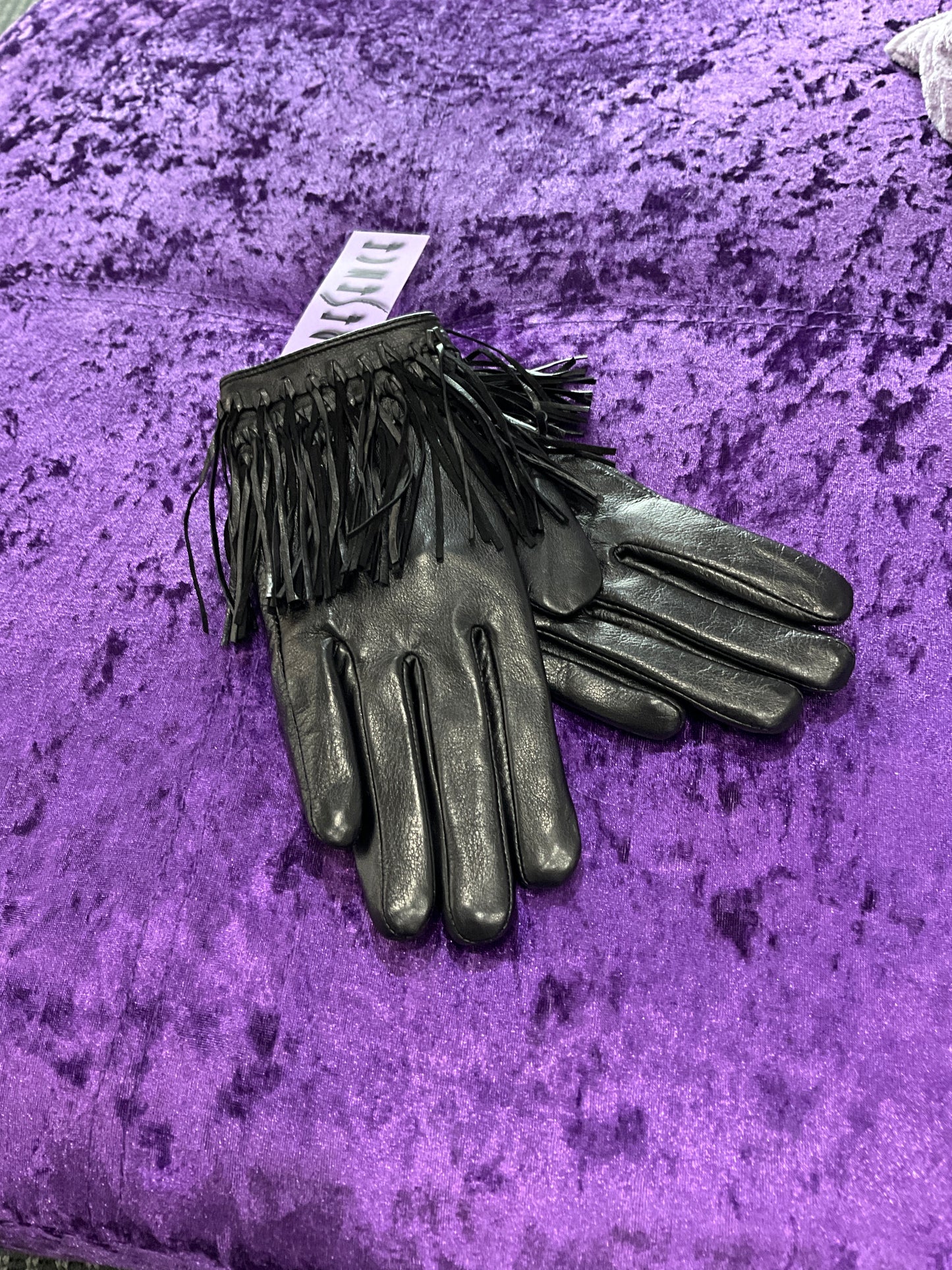 LEATHER GLOVES