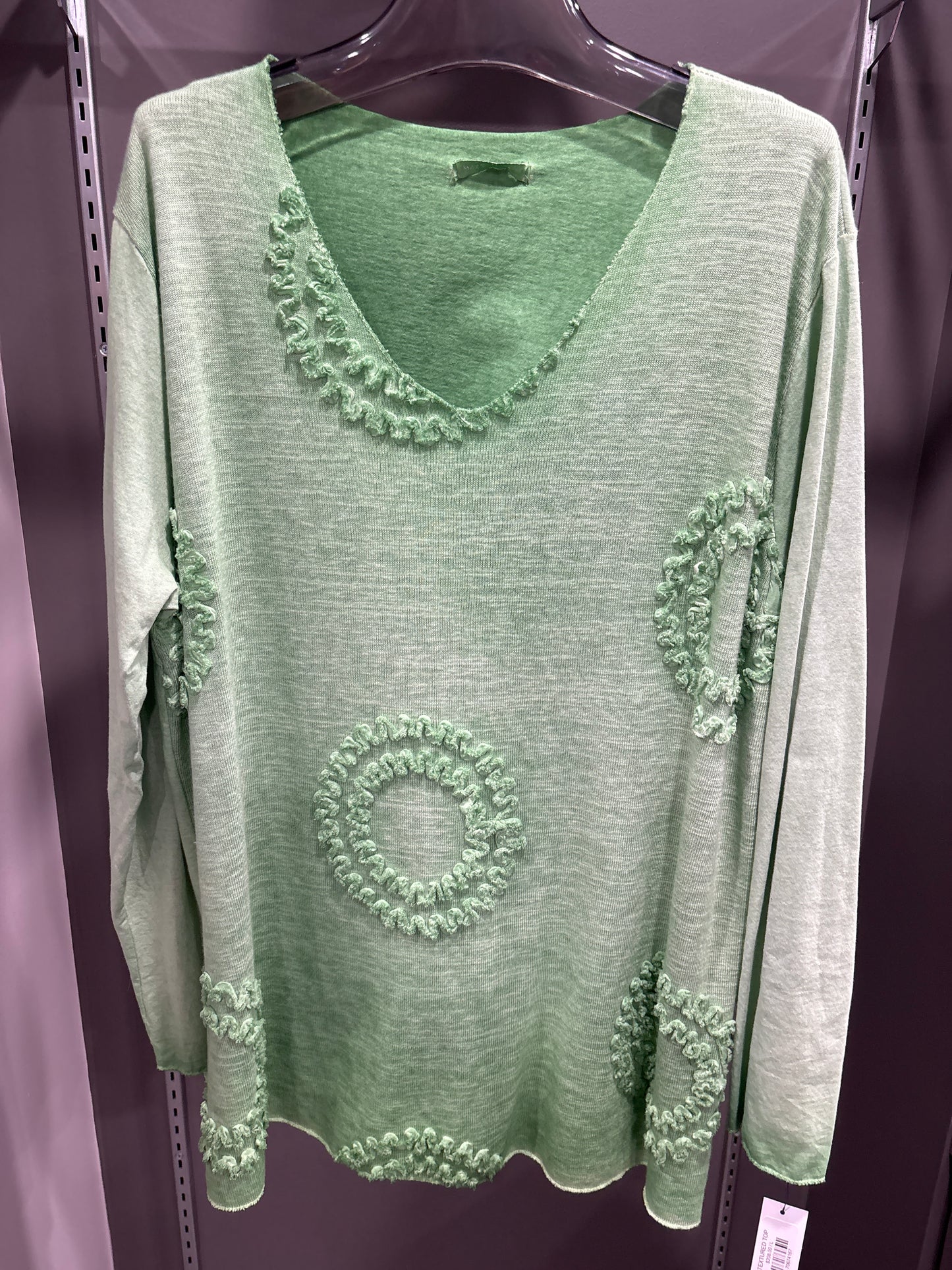 TEXTURED TOP
