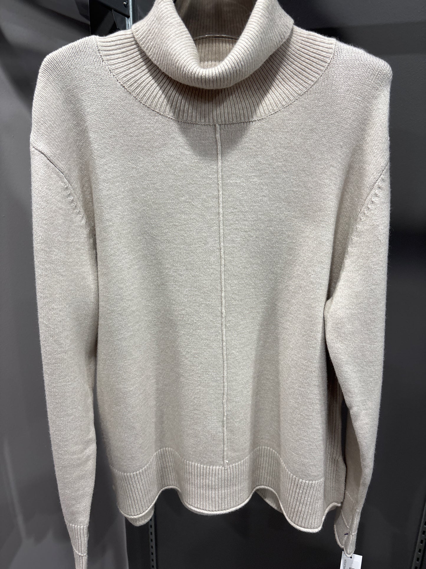 TURTLENECK SWEATER