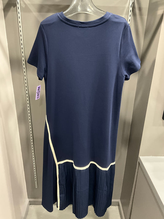 PLEATED SPORTY DRESS