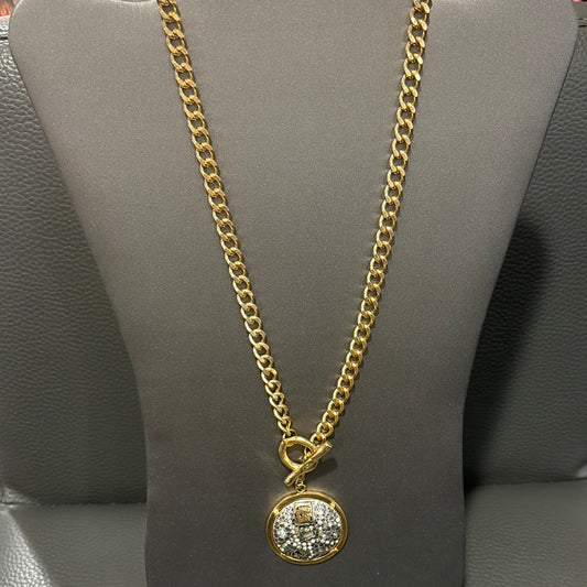 LARGE VINTAGE PENDANT TOGGLE NECKLACE