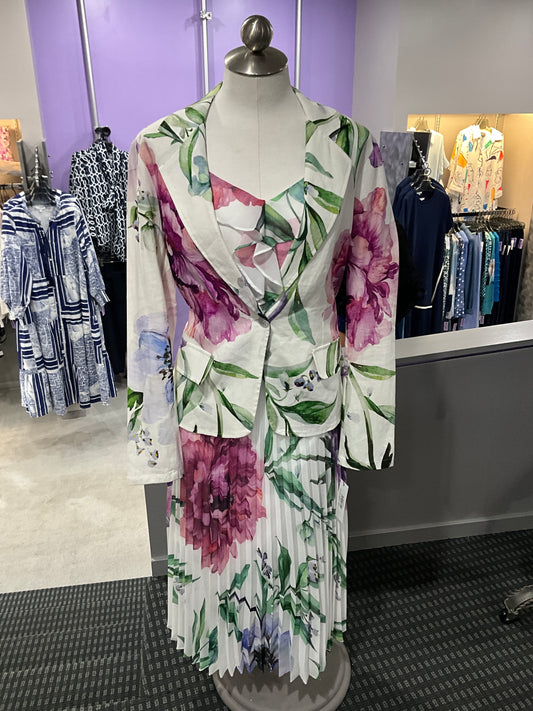FLORAL PLEATED DRESS