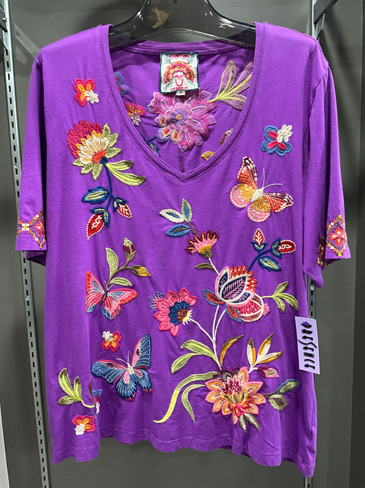 ROYAL VNECK EMBROIDERED TEE