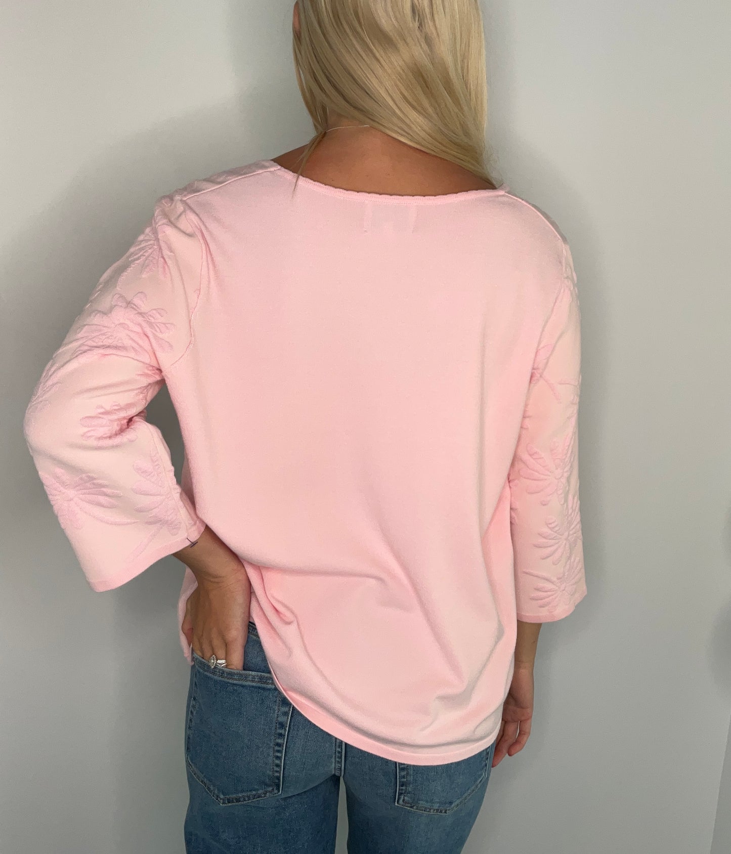 DAISY SWEATER