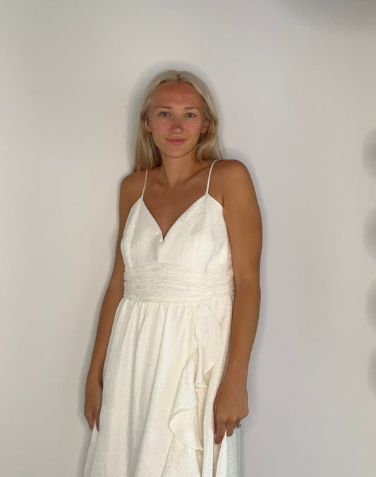 ITALIAN FABRIC WHITE RUFFLE DRESS