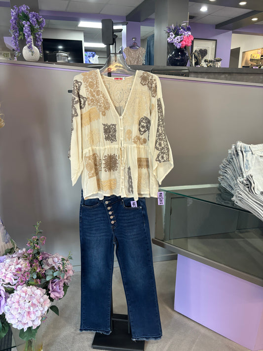 FRONT BUTTON FRAYED JEAN