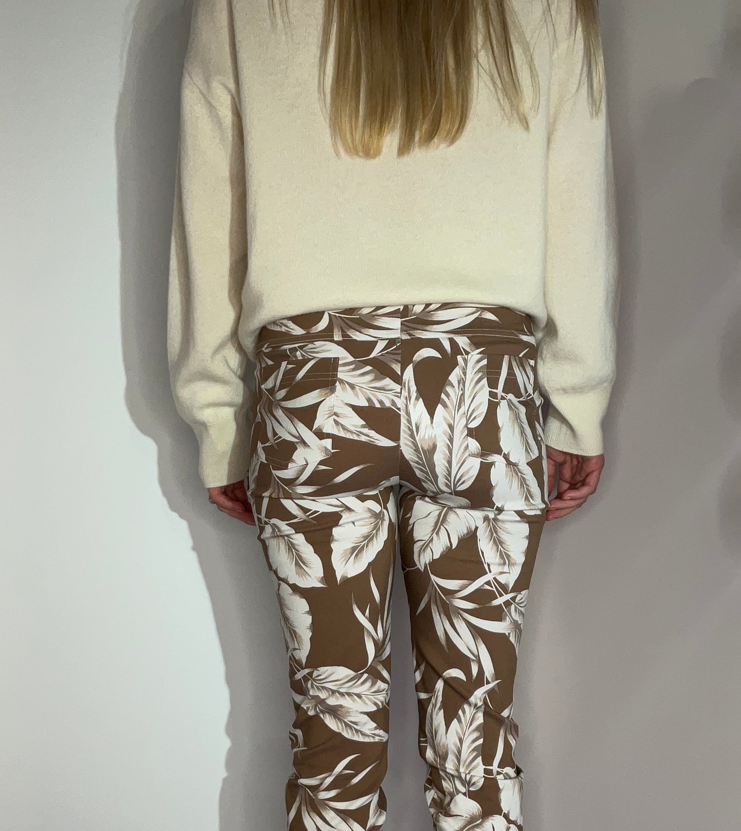 IVORY CASHMERE SWEATER