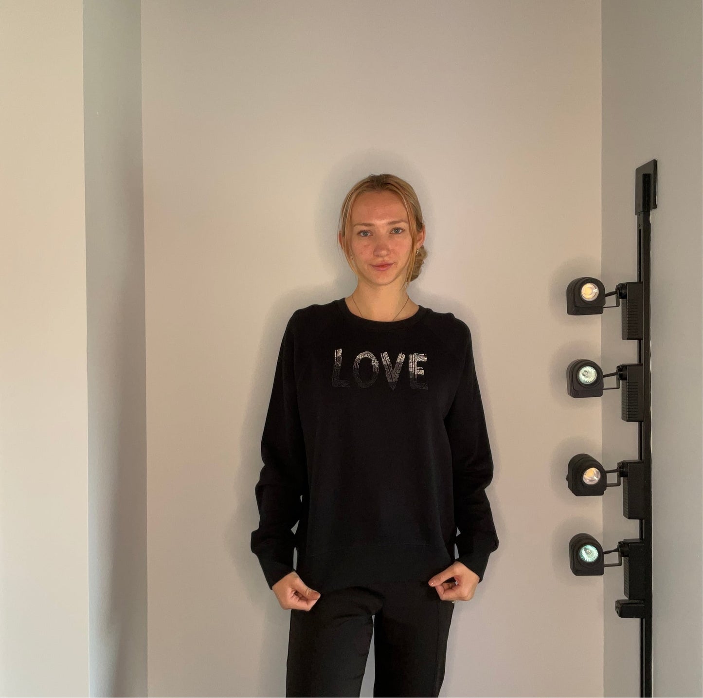 LOVE SWEATSHIRT
