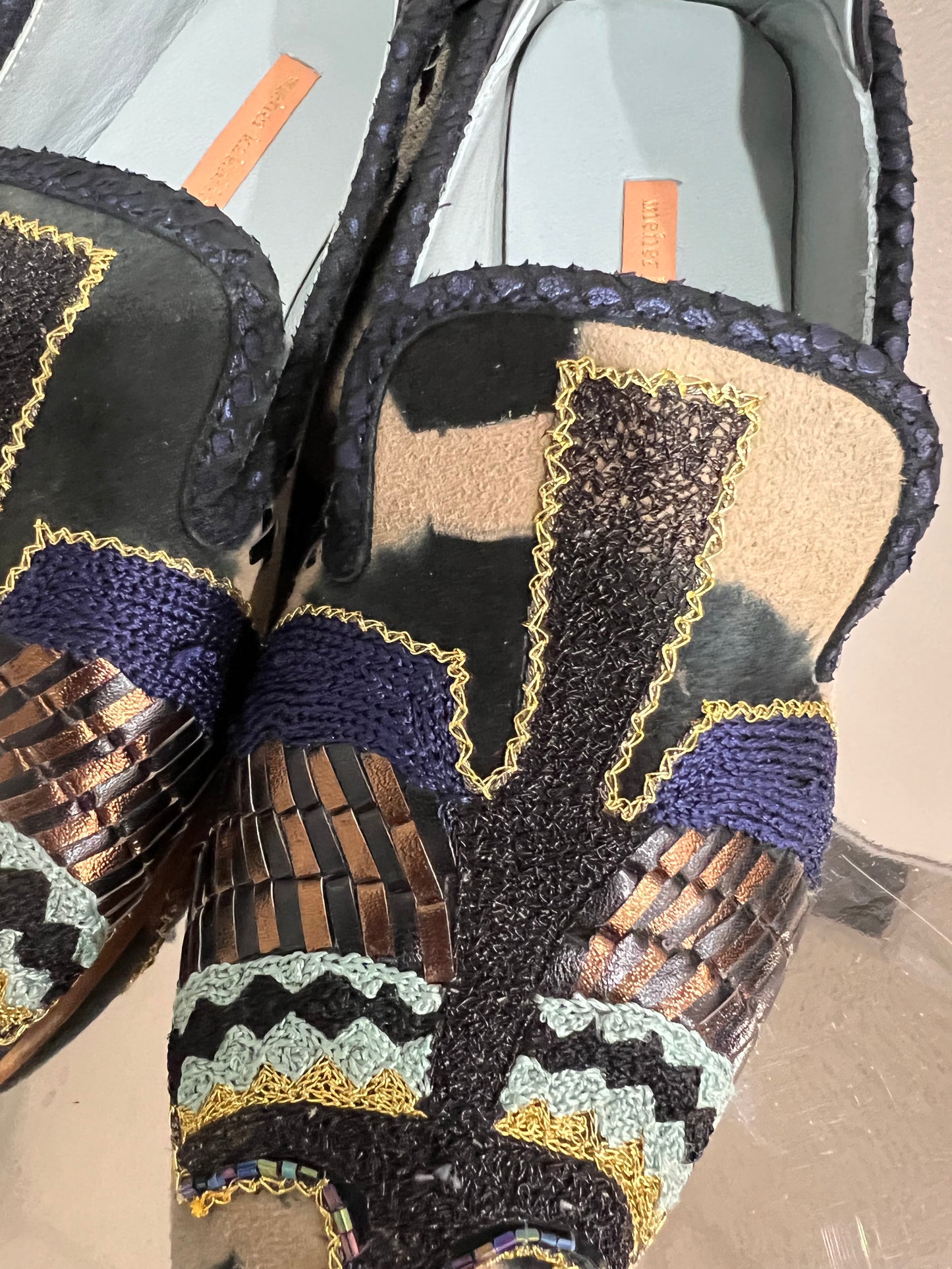 COLLAPSABLE BEADED MOCASSIN