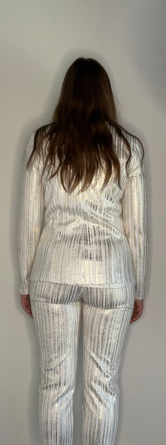 WHITE AND GOLD METALLIC KNIT JACKET