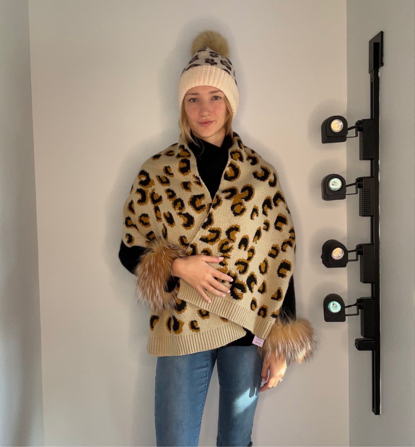 LEOPARD SCARF