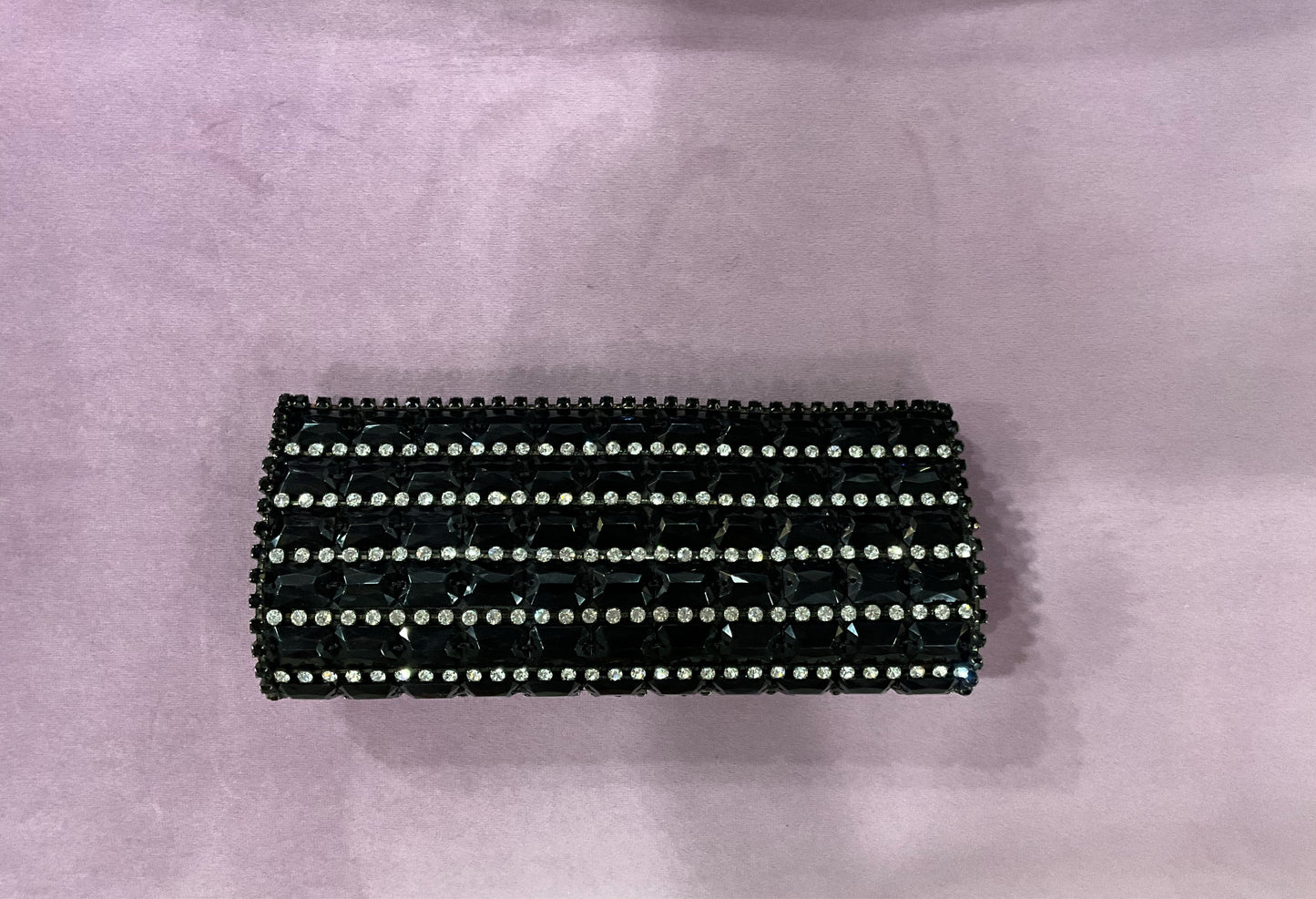 LG STONES THROUGHOUT