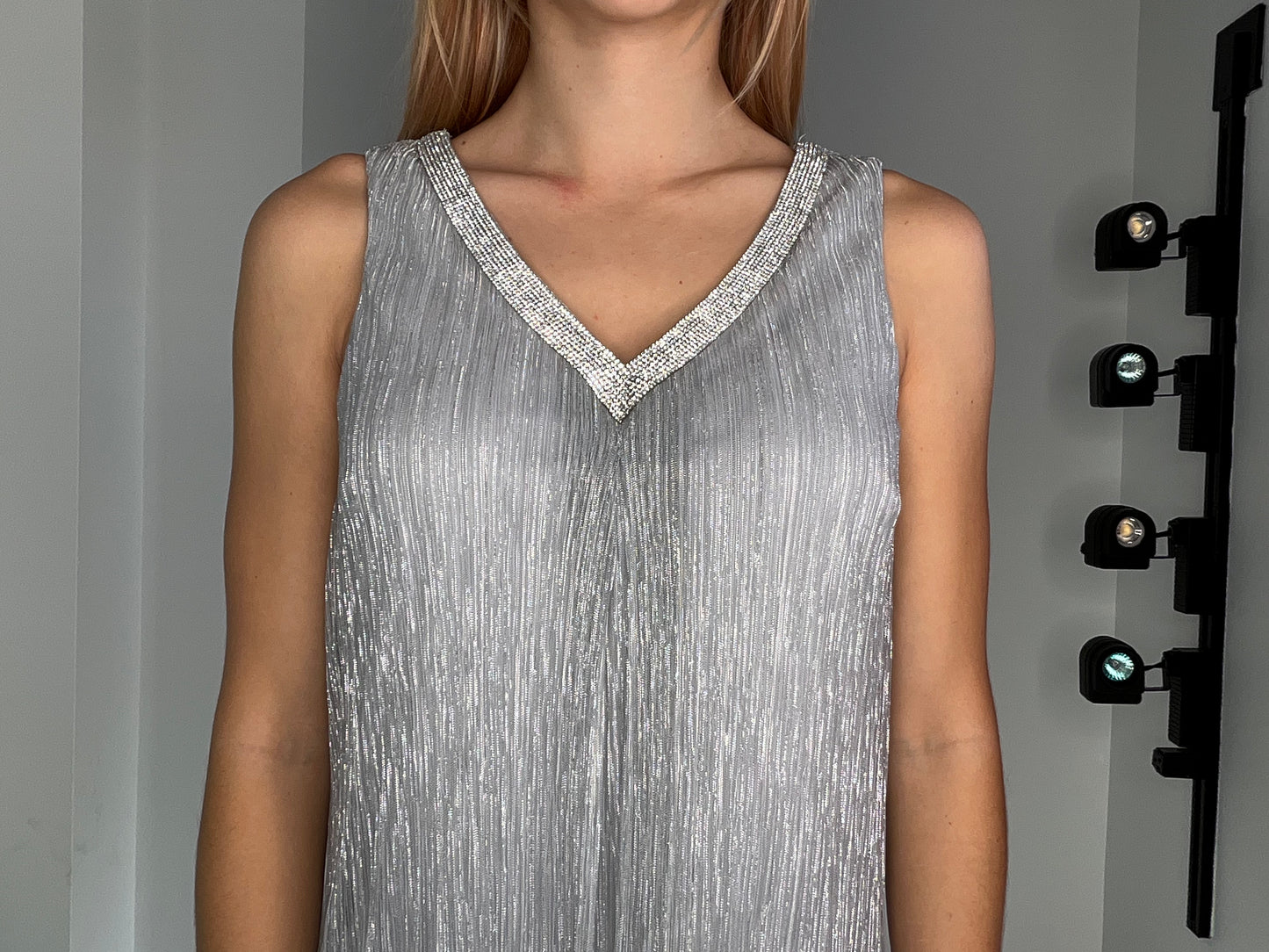 SLEEVELESS CRYSTAL SPARKLE DRESS