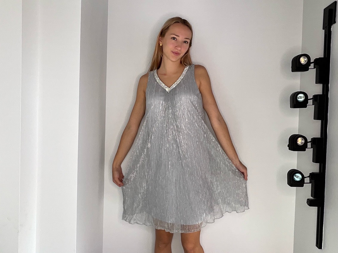 SLEEVELESS CRYSTAL SPARKLE DRESS