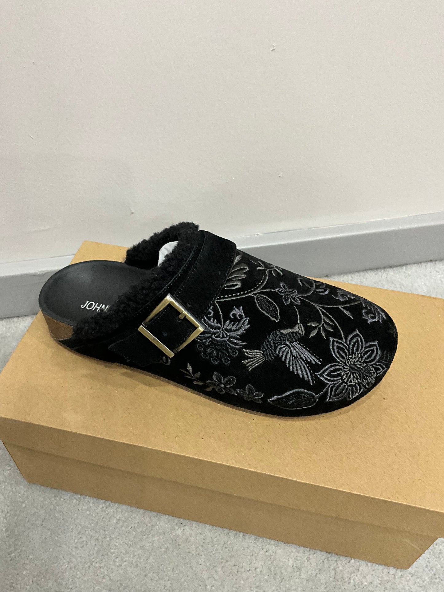 BLUMA SHERPA SLIP ON SHOE