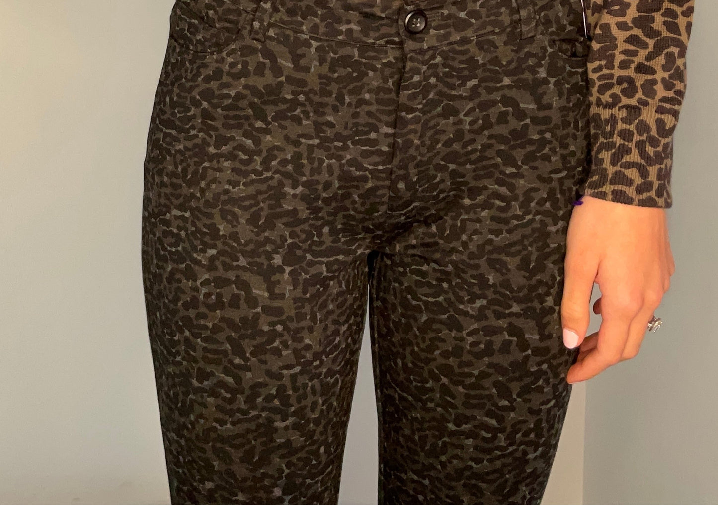 ANIMAL PRINT PONTE PANT