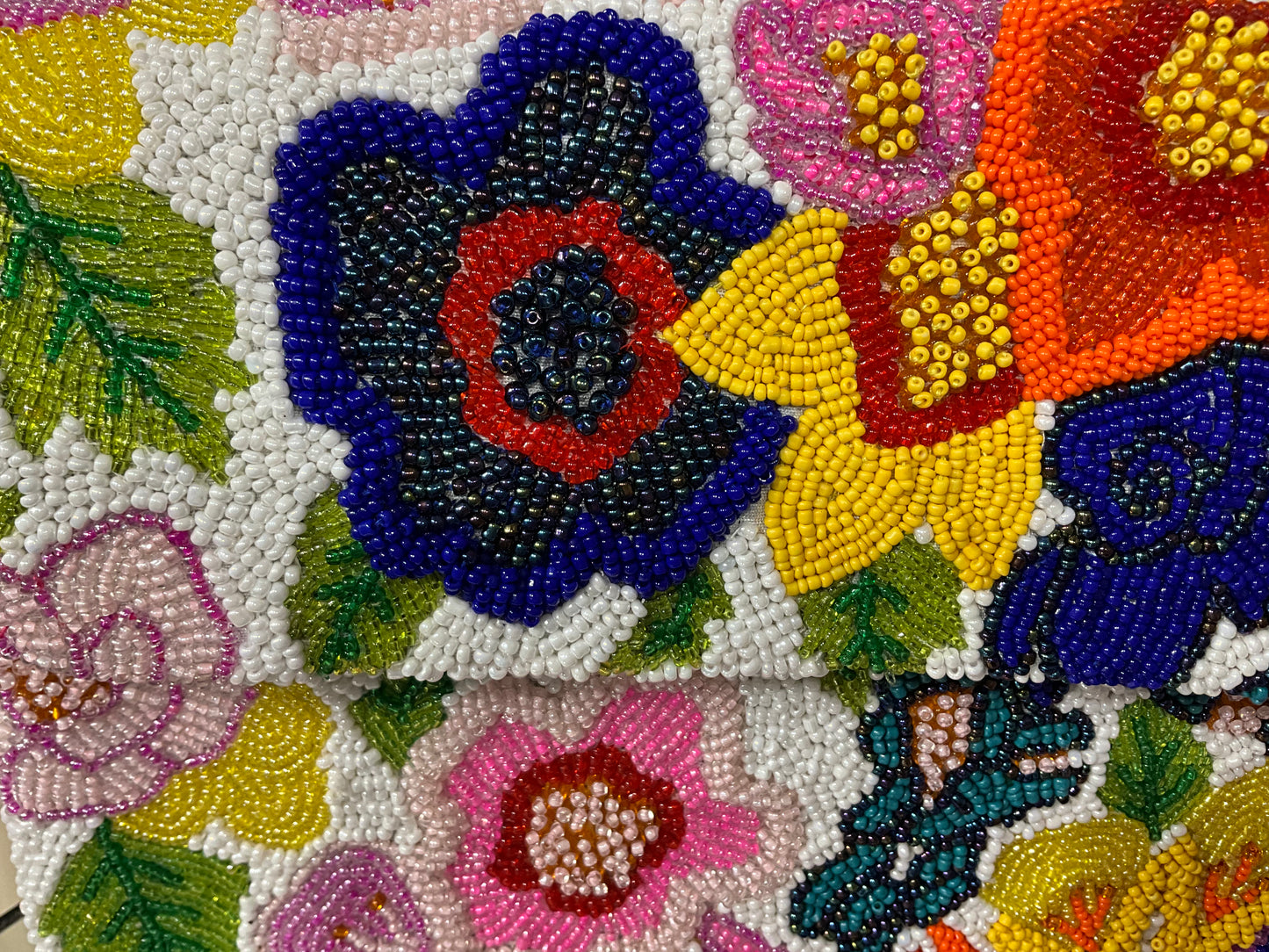 RAISED FLORAL BEADED BAG