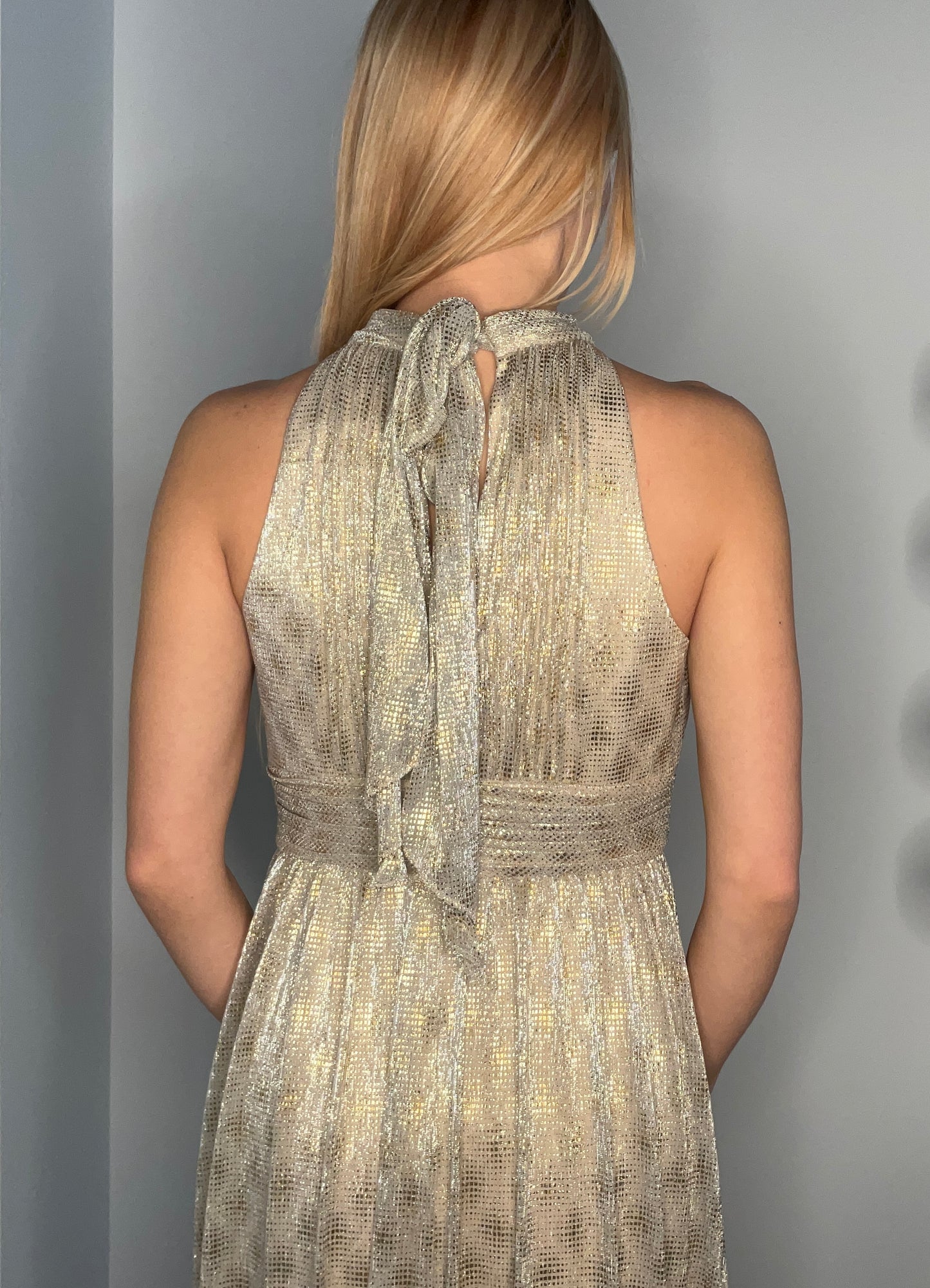 SLEEVELESS SPARKLE RUFFLE DRESS