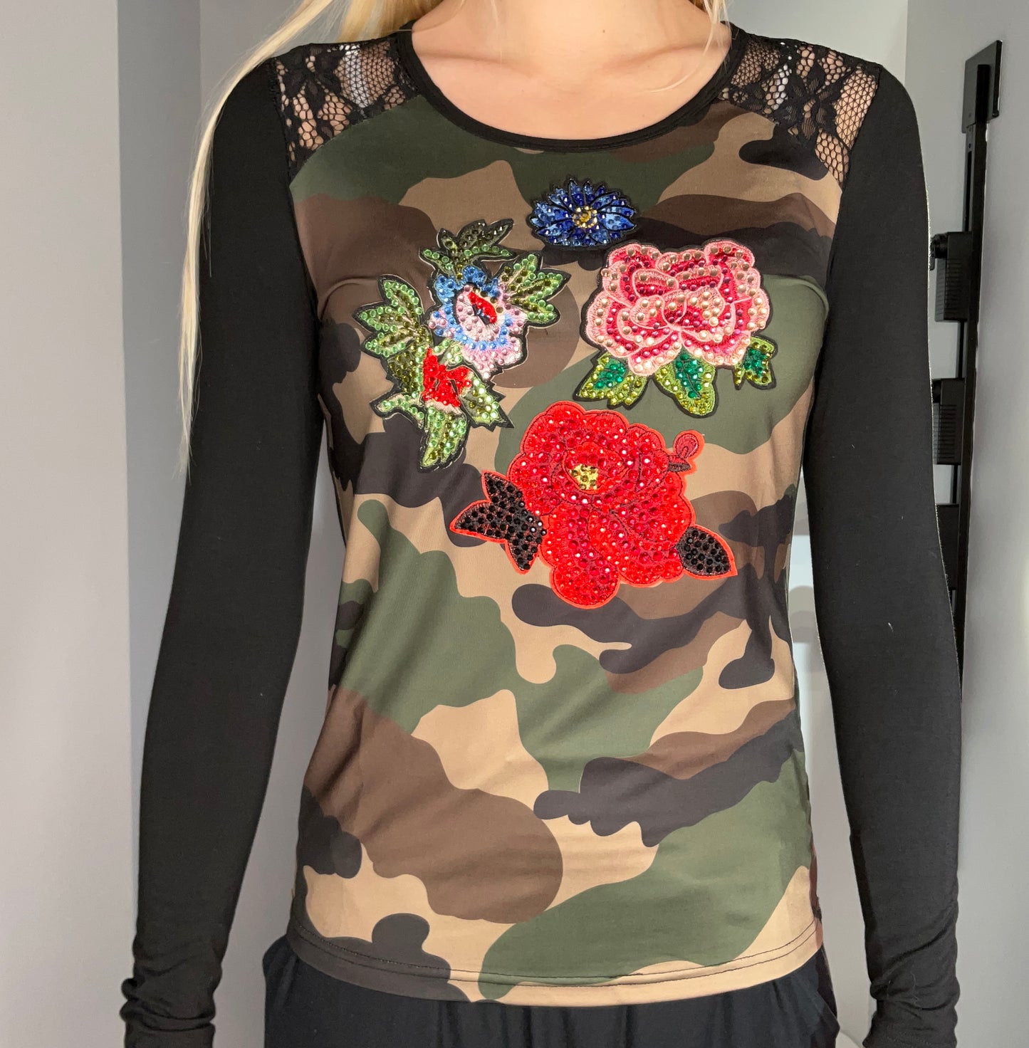 VICKI TOP