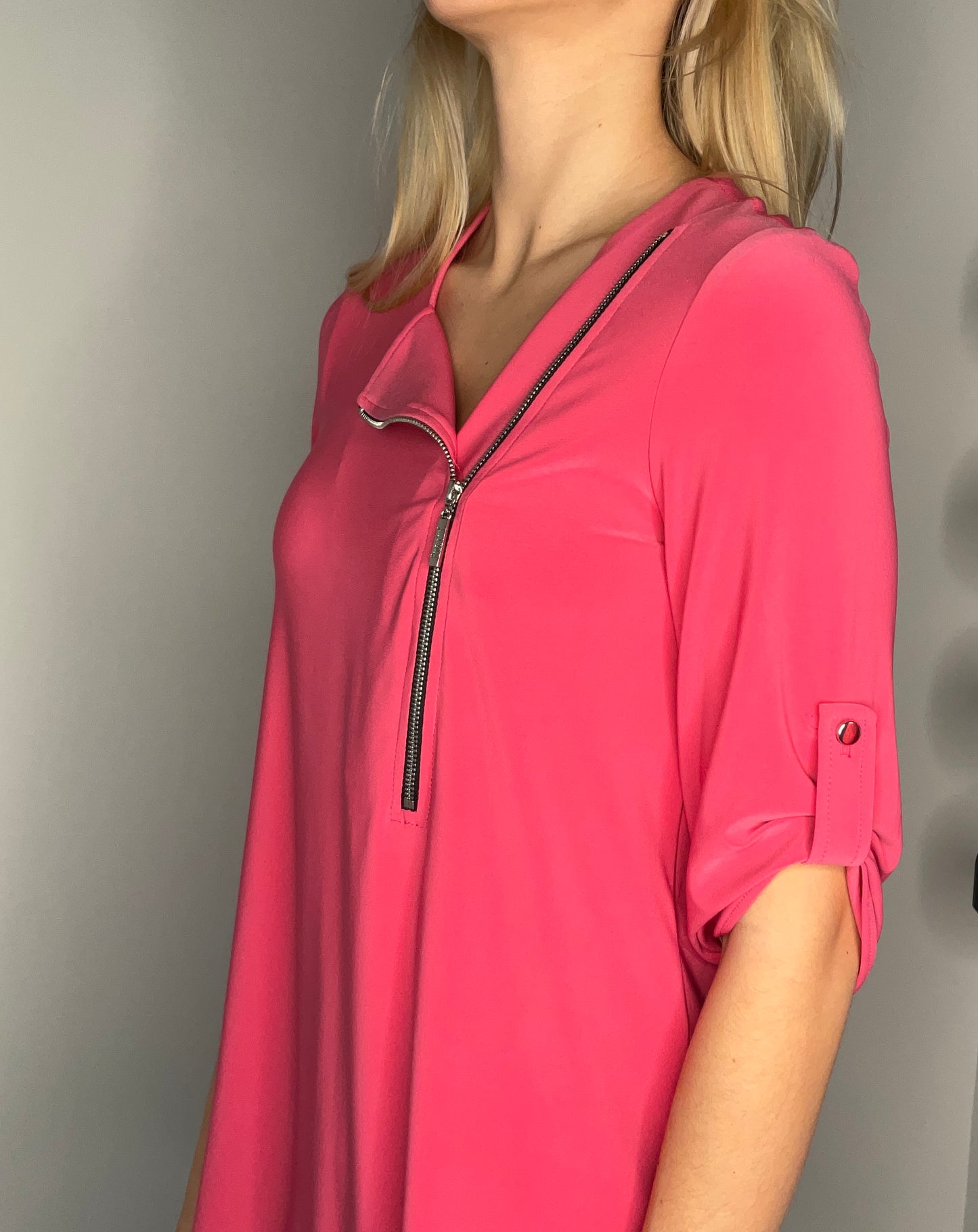 ASYMMETRICAL FRONT ZIP TOP