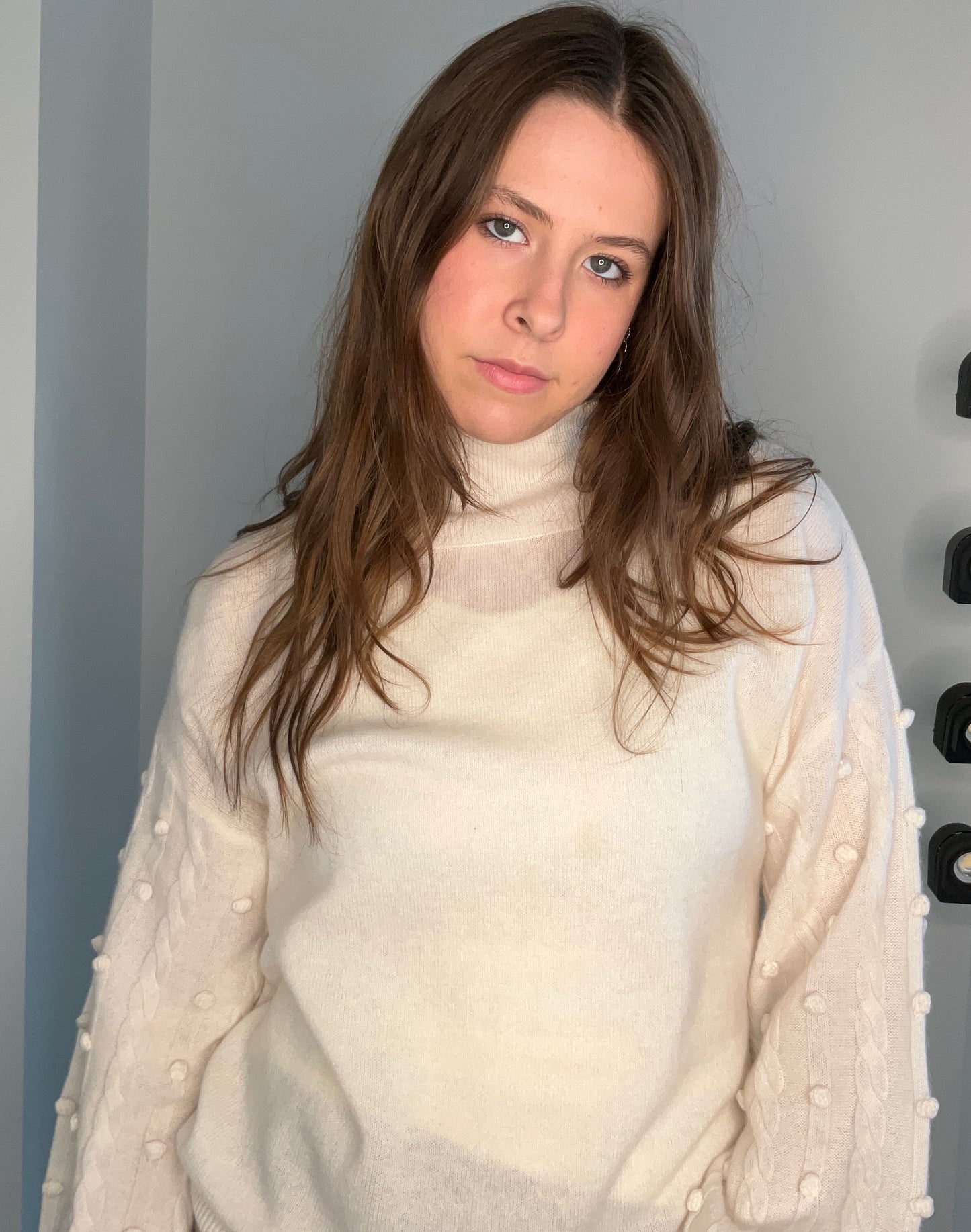 BUBBLE SLEEVE CASHMERE SWEATER