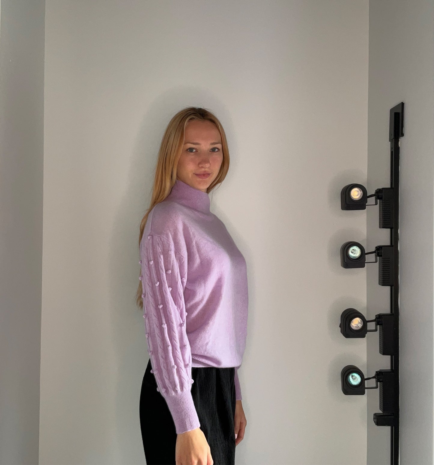BUBBLE SLEEVE CASHMERE SWEATER