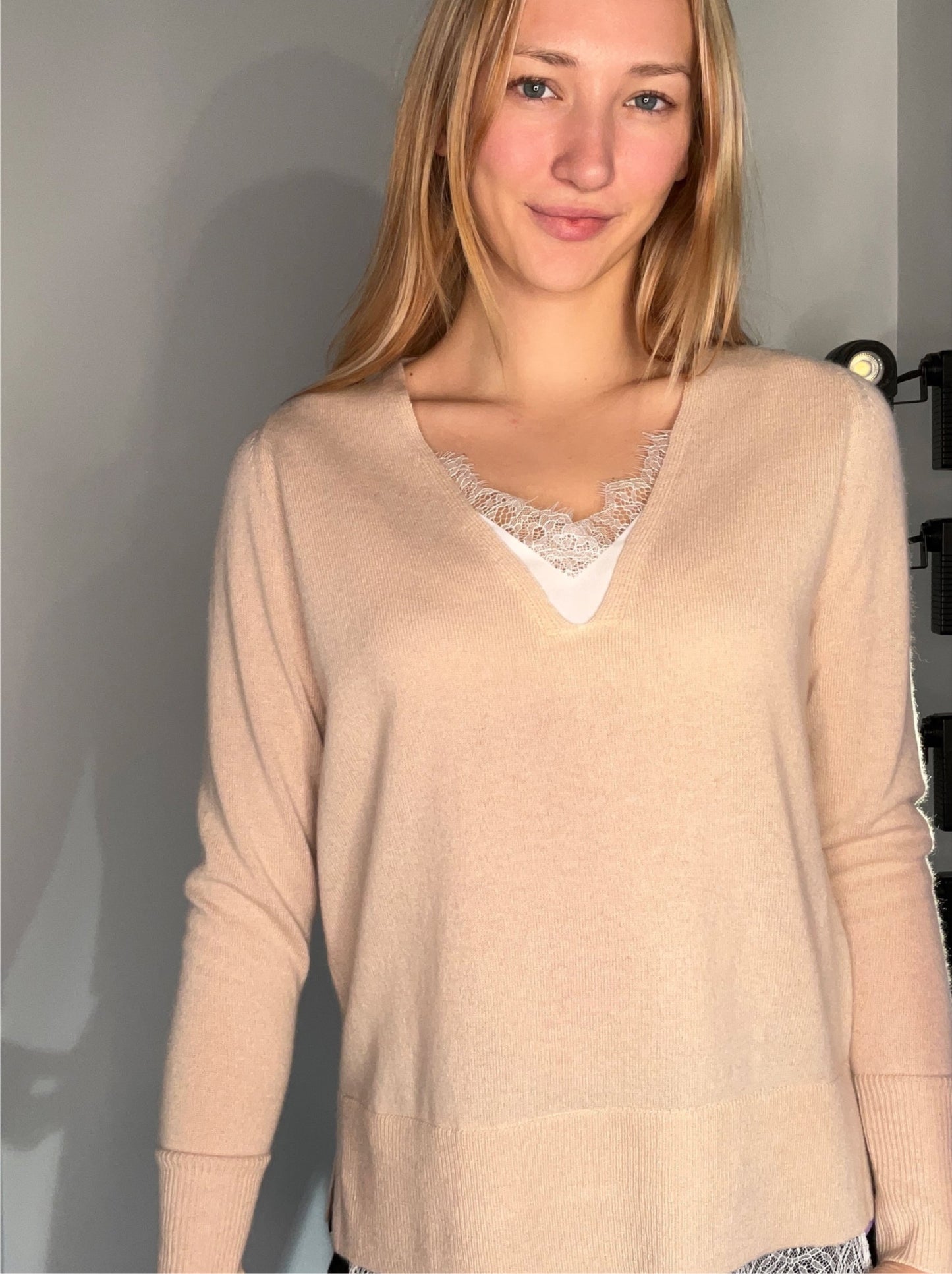 2FER WITH LACE