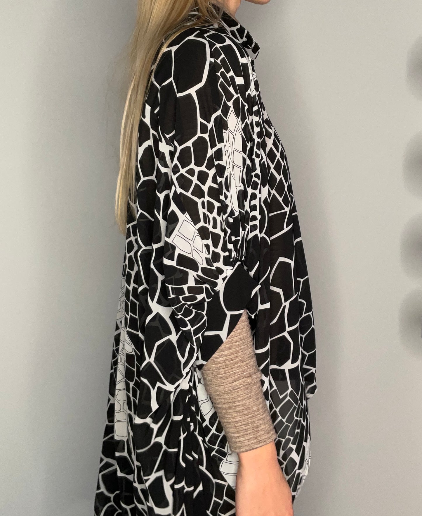 CASSIE TOP