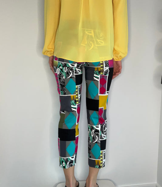 MULTI GEOMETRIC CAPRI PANT