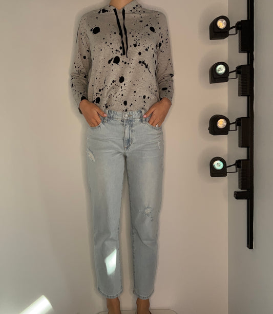 DISTRESSED LIGHT BOYFRIEND JEAN