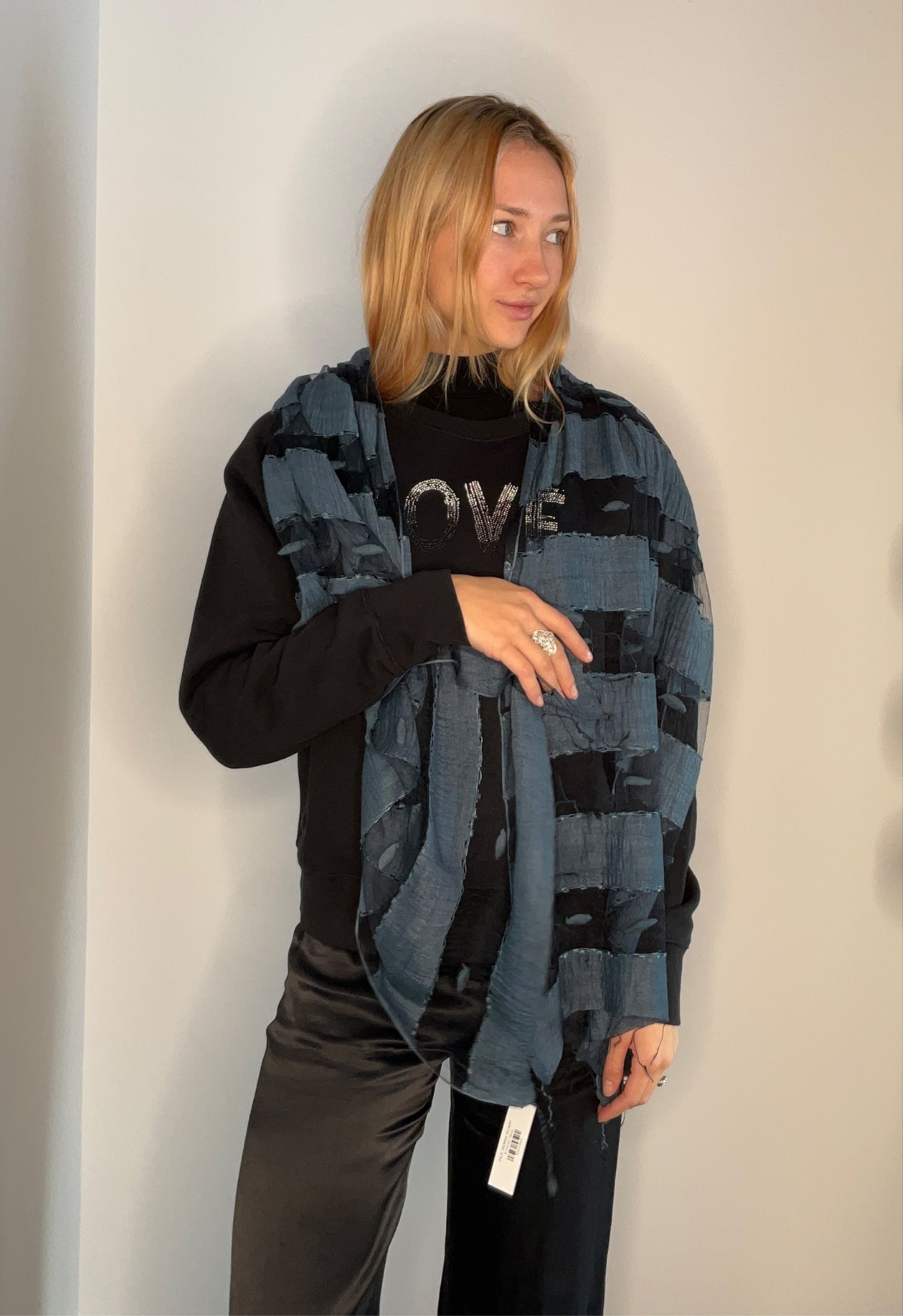 SILK WORM SCARF