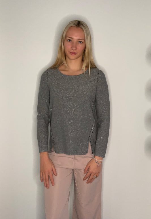 STUDS TOP