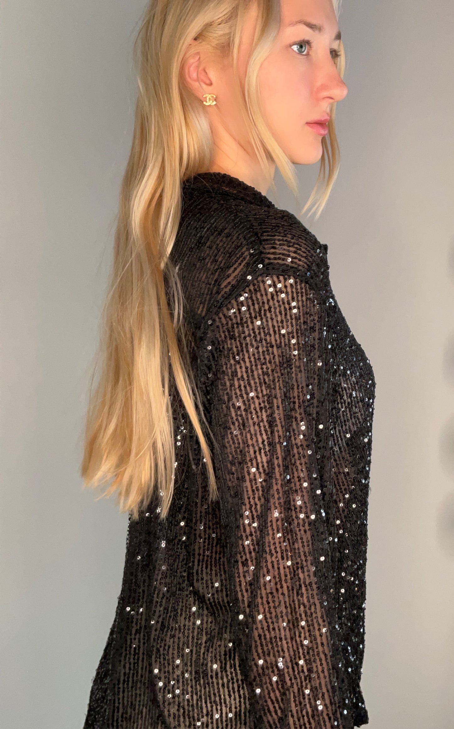 SEQUIN STAR BACK BUTTON TOP