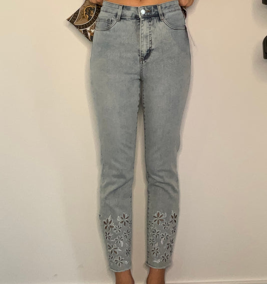 LASER CUT FLORAL JEAN
