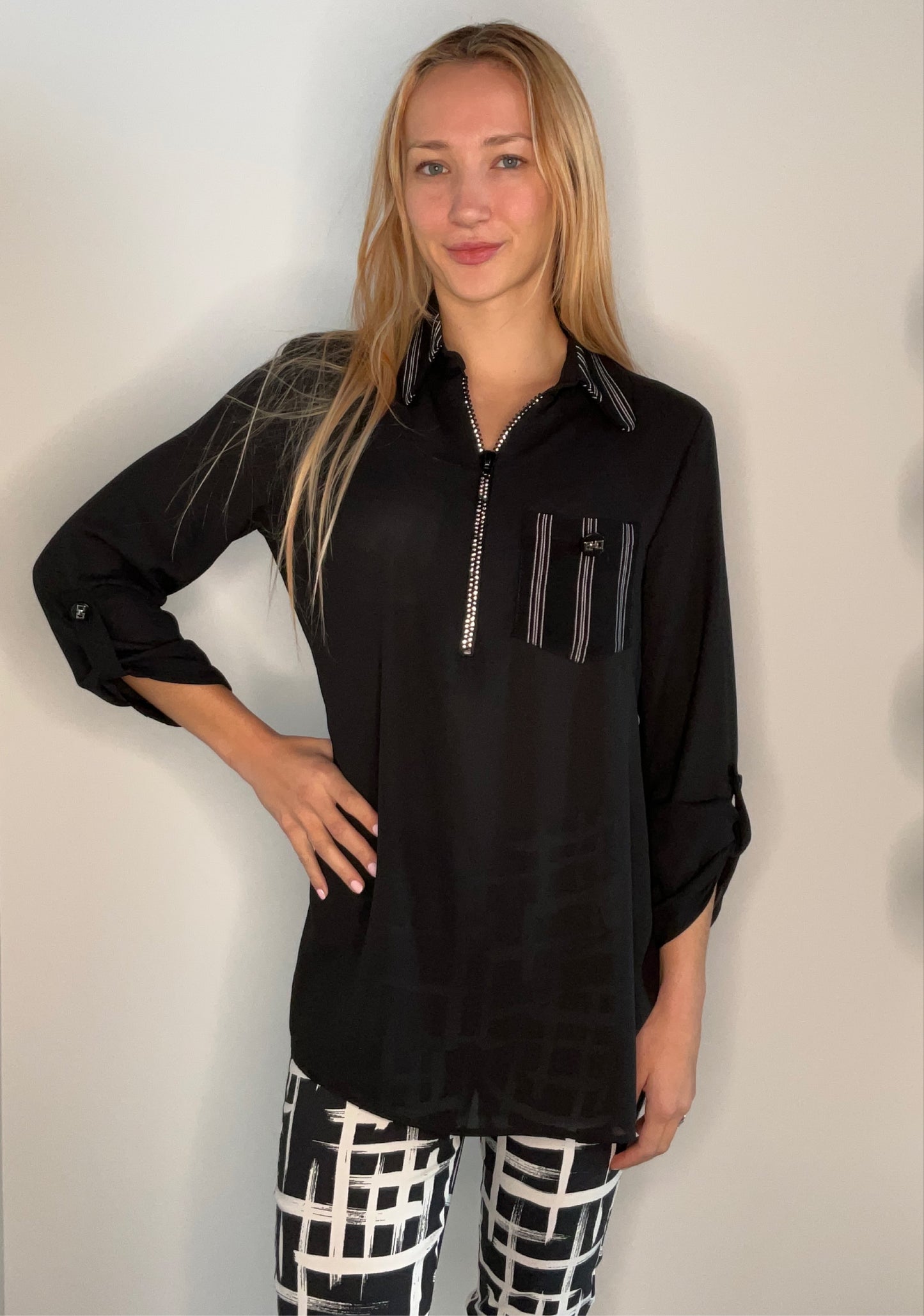 ZIP UP STRIPED WOVEN TOP