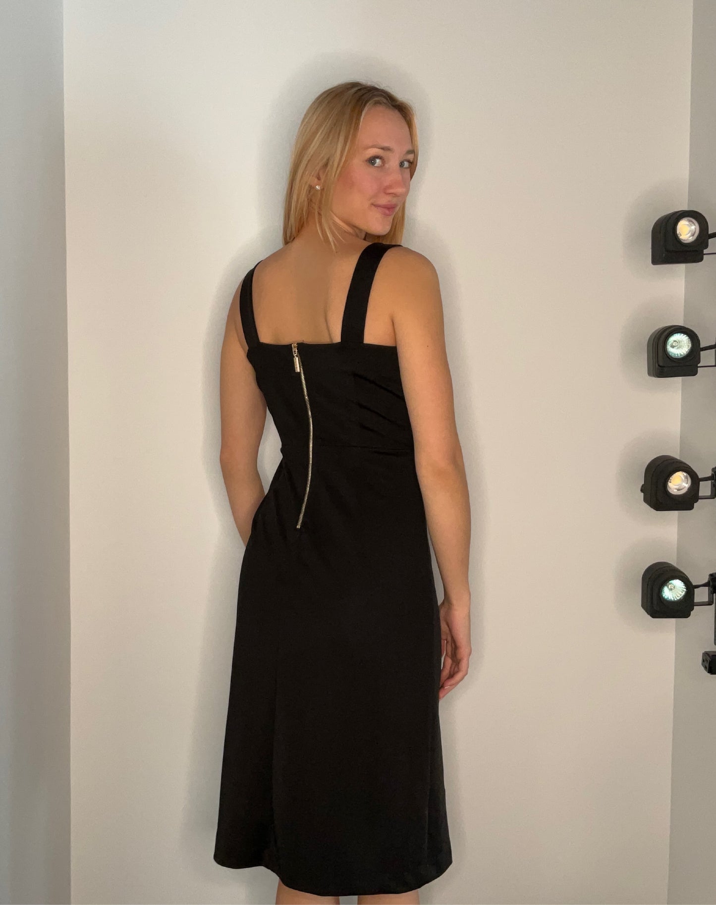 BLACK AND WHITE DRESS