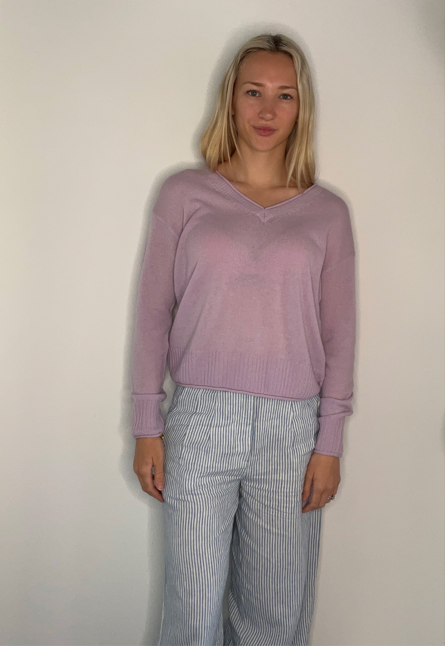 VNECK CASHMERE SWEATER