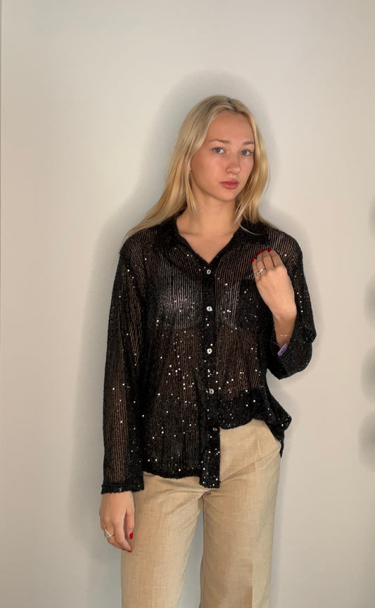 SEQUIN STAR BACK BUTTON TOP