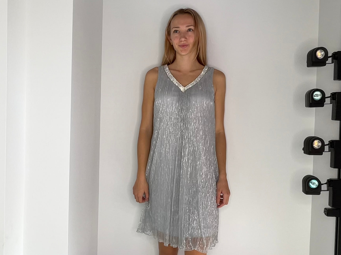 SLEEVELESS CRYSTAL SPARKLE DRESS