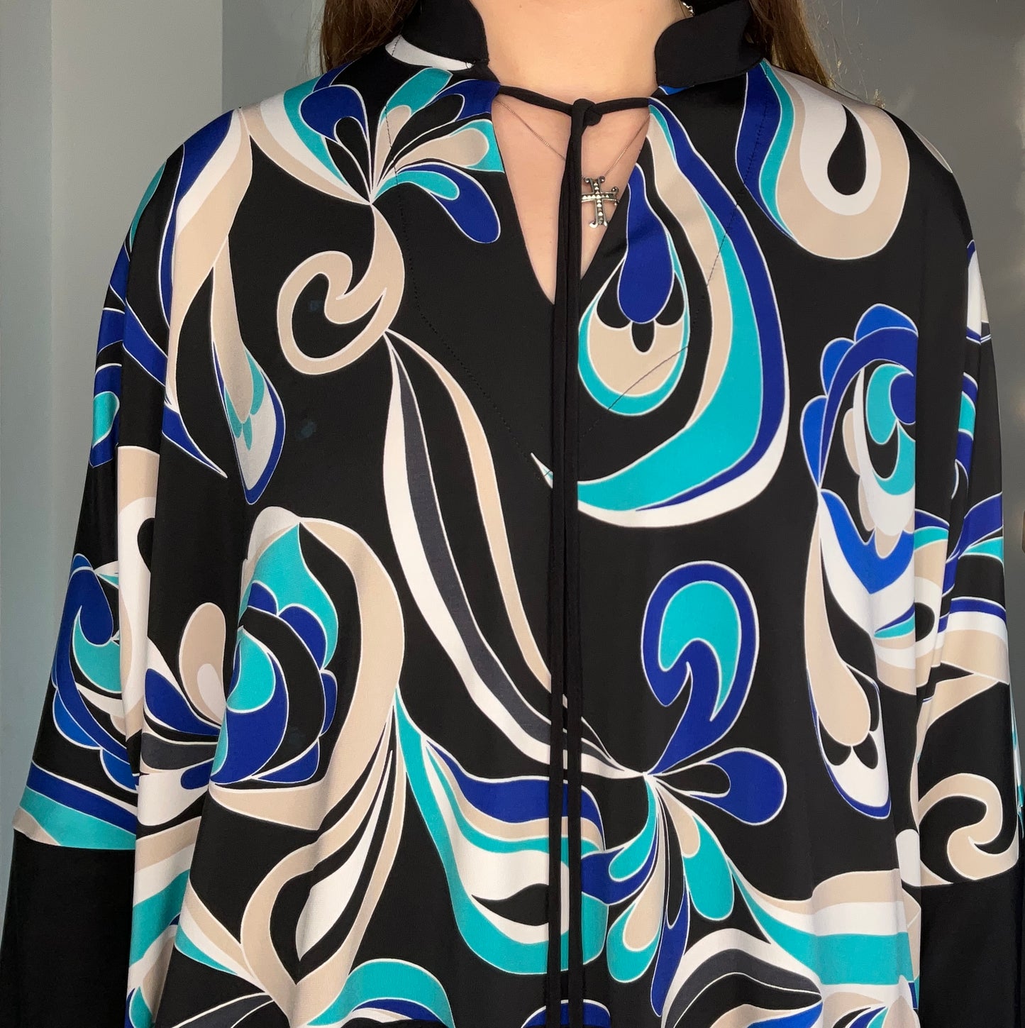 ABSTRACT PRINT TOP