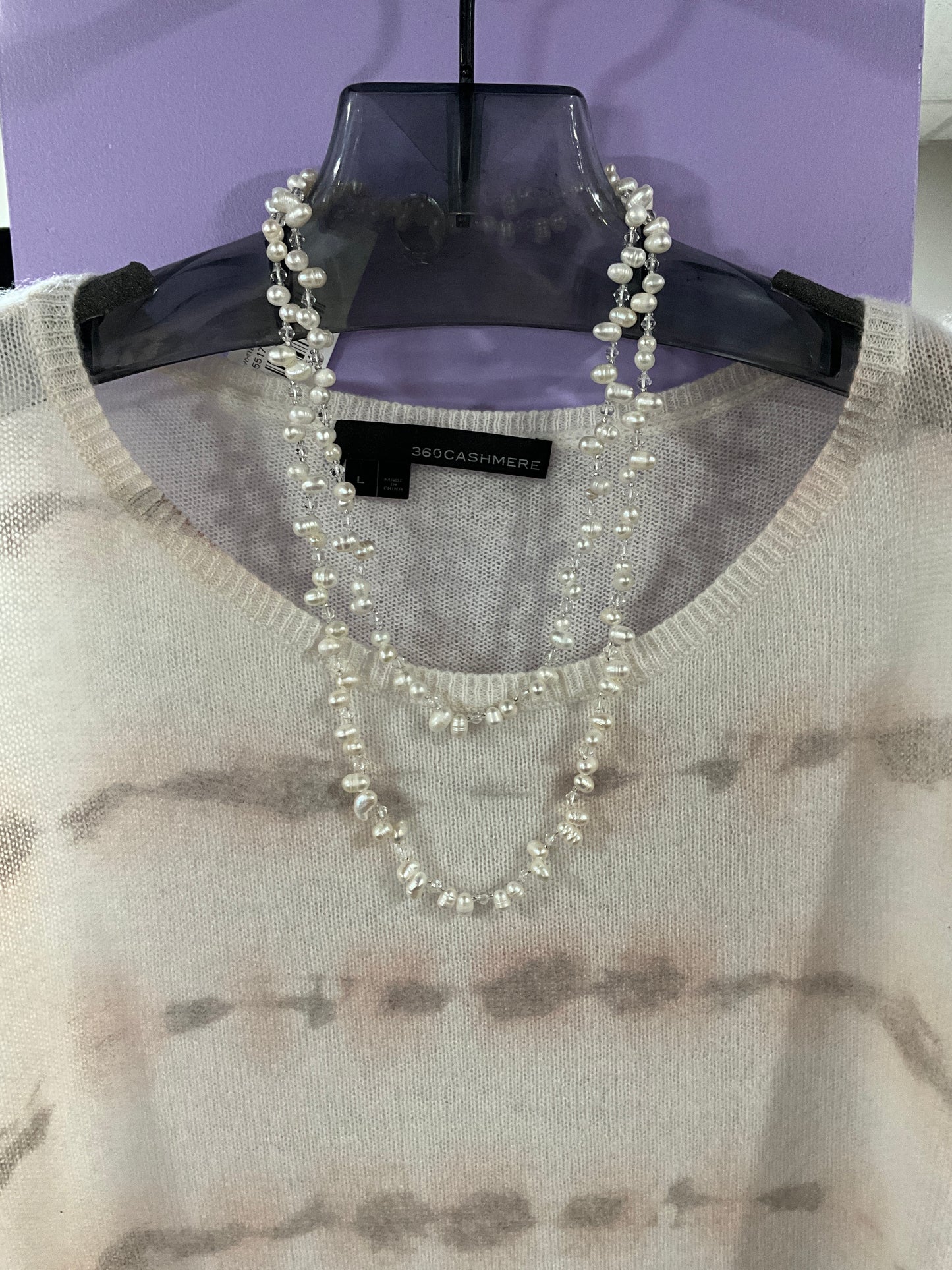 SMALL WHITE PEARL AND QUARTZ NECKLACE