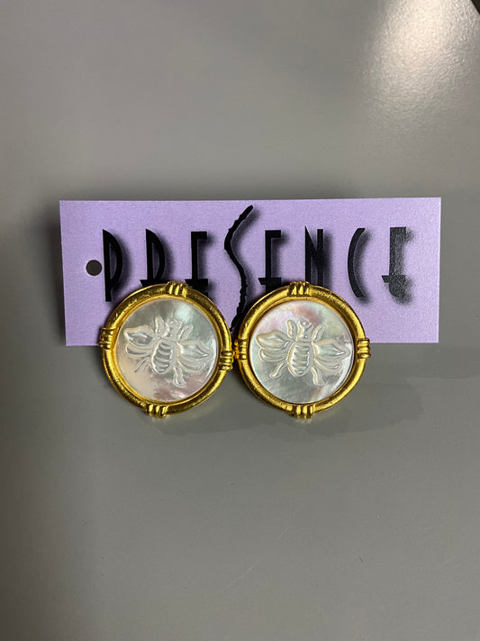 BRUSHED GOLD BEE EARRING