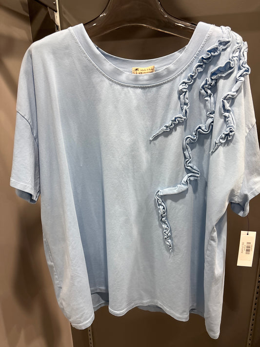 RUFFLE TEE