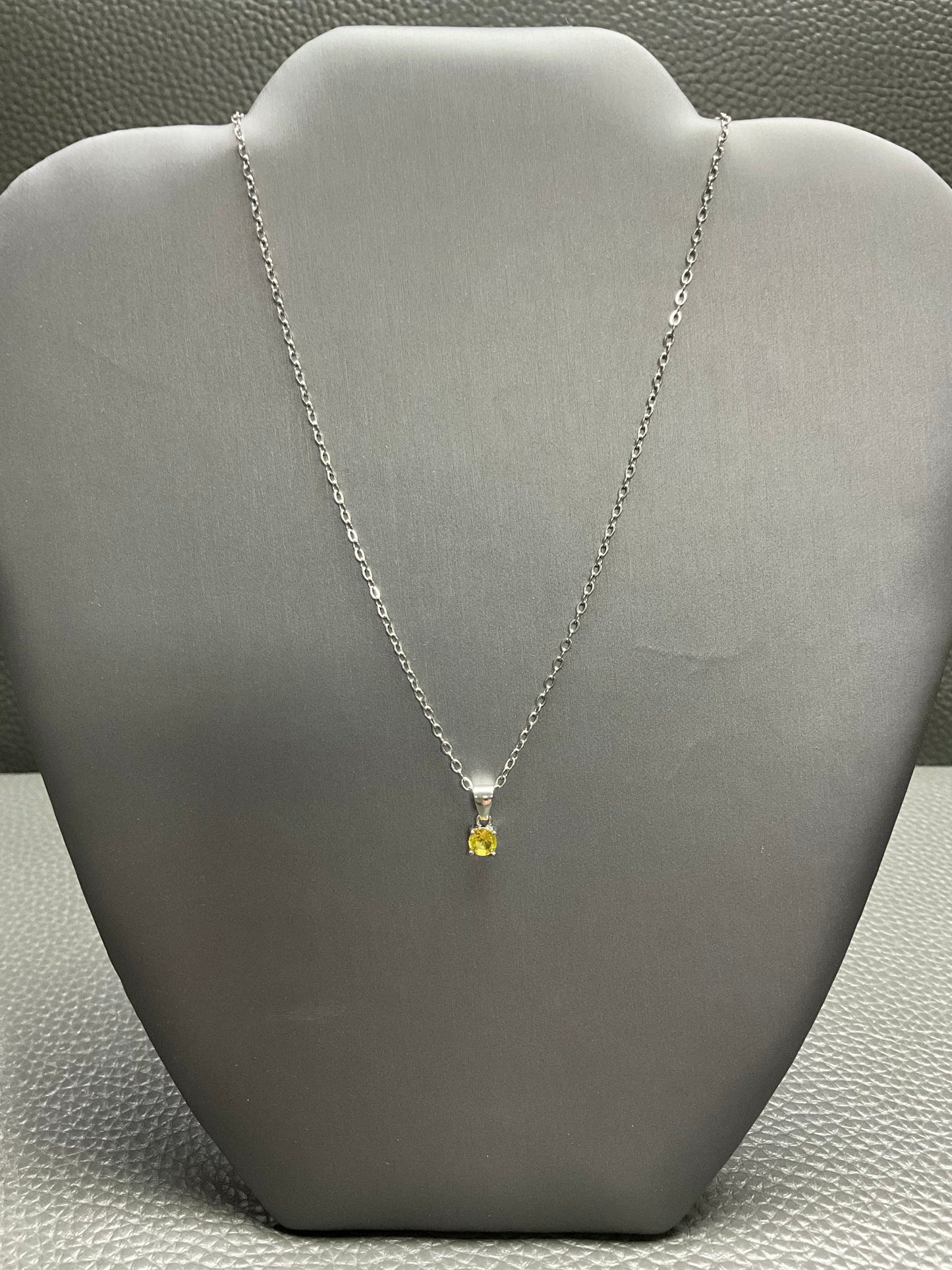 STERLING SILVER SWAROVSKI NECKLACE