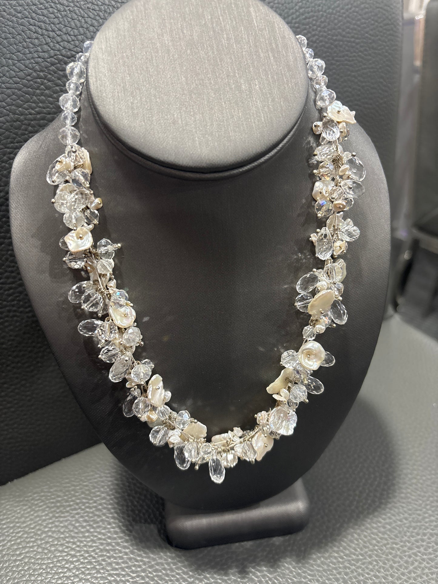 SWAROVSKI PEARL NECKLACE