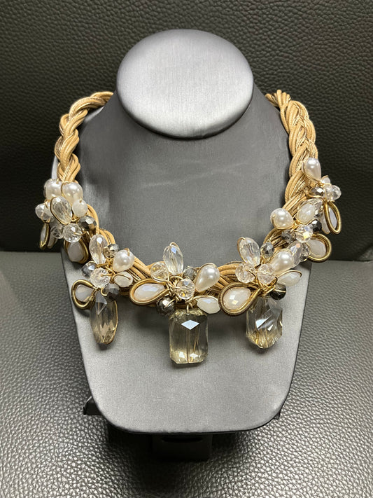 BEIGE CRYSTAL NECKLACE